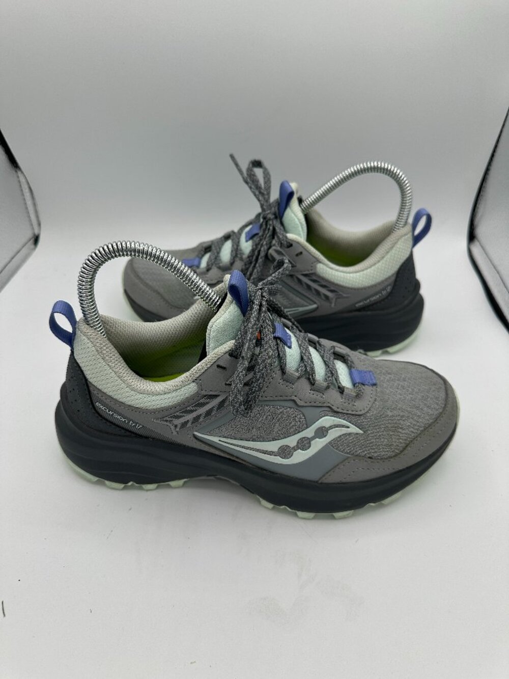 Saucony Excursion TR17 Trail Running Shoes Grey Women's 7.5W